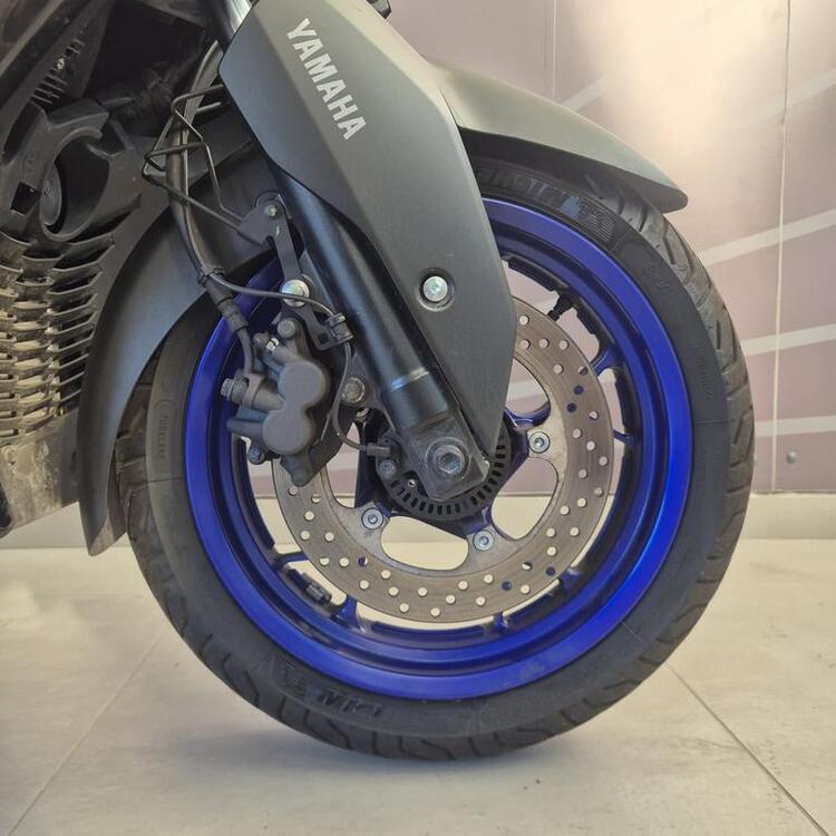 Yamaha X-Max 300 (2021 - 24) (4)