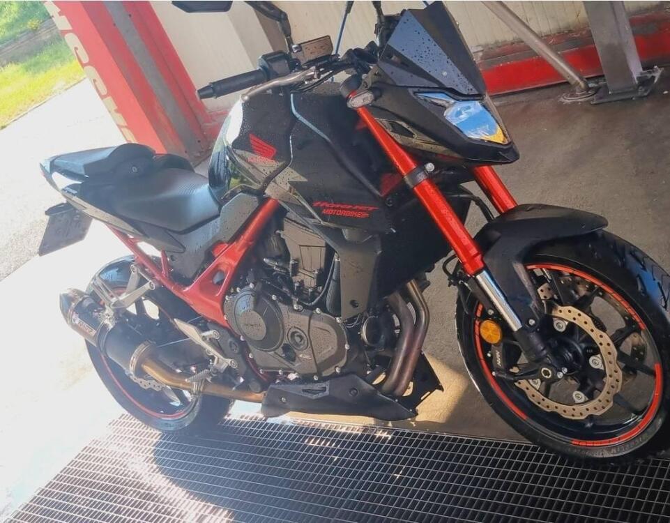 Honda CB 750 Hornet (2023 - 24) (3)