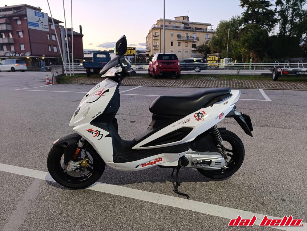 Malaguti F12 Phantom 50 R Air Cooled (2008 -10) (2)