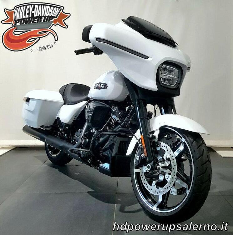 Harley-Davidson 117 Street Glide (2021) - FLHXSE (4)