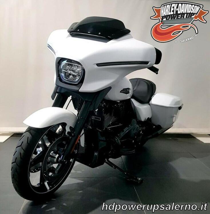 Harley-Davidson 117 Street Glide (2021) - FLHXSE (3)