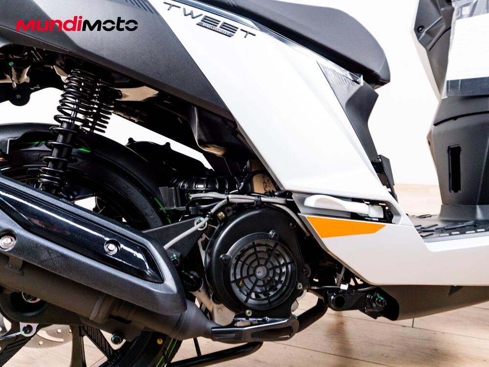 Peugeot Tweet 125 FL GT (2025) (4)