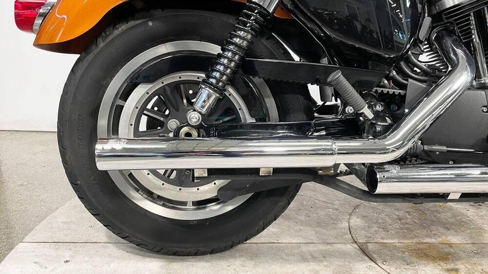 Harley-Davidson 883 R (2008 - 16) - XL 883R (3)