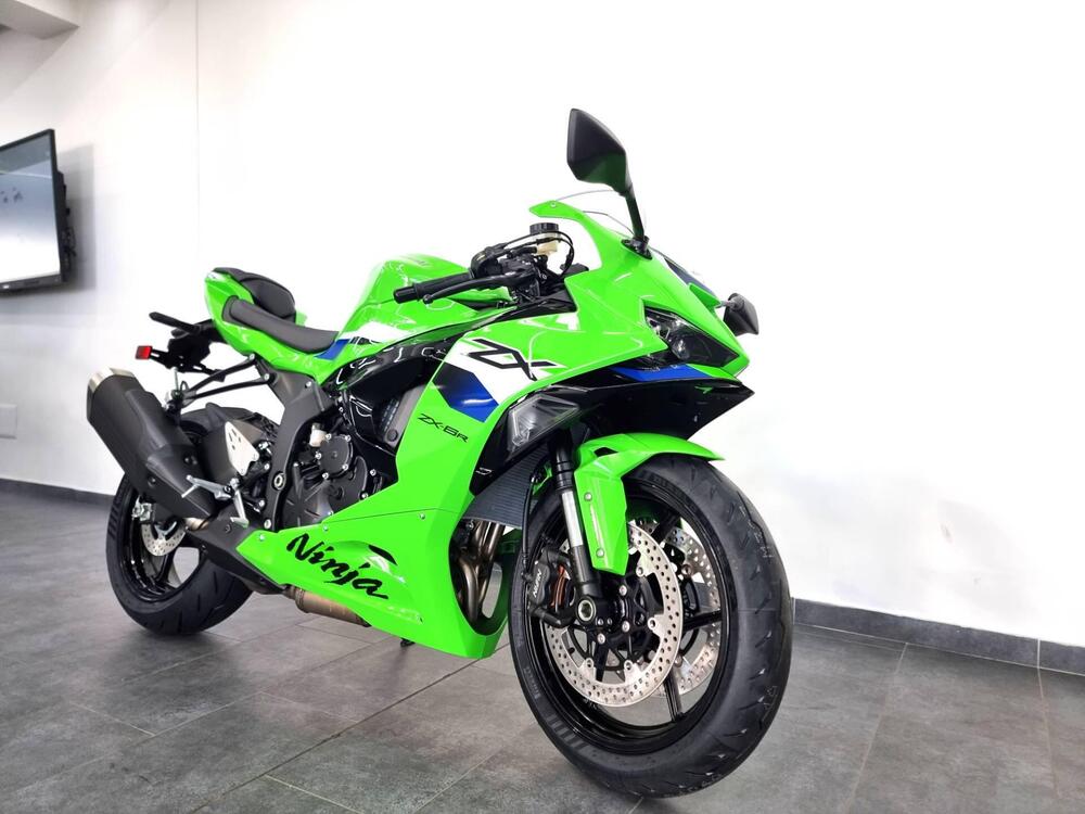 Kawasaki Ninja 636 ZX-6R (2024 - 26) (2)