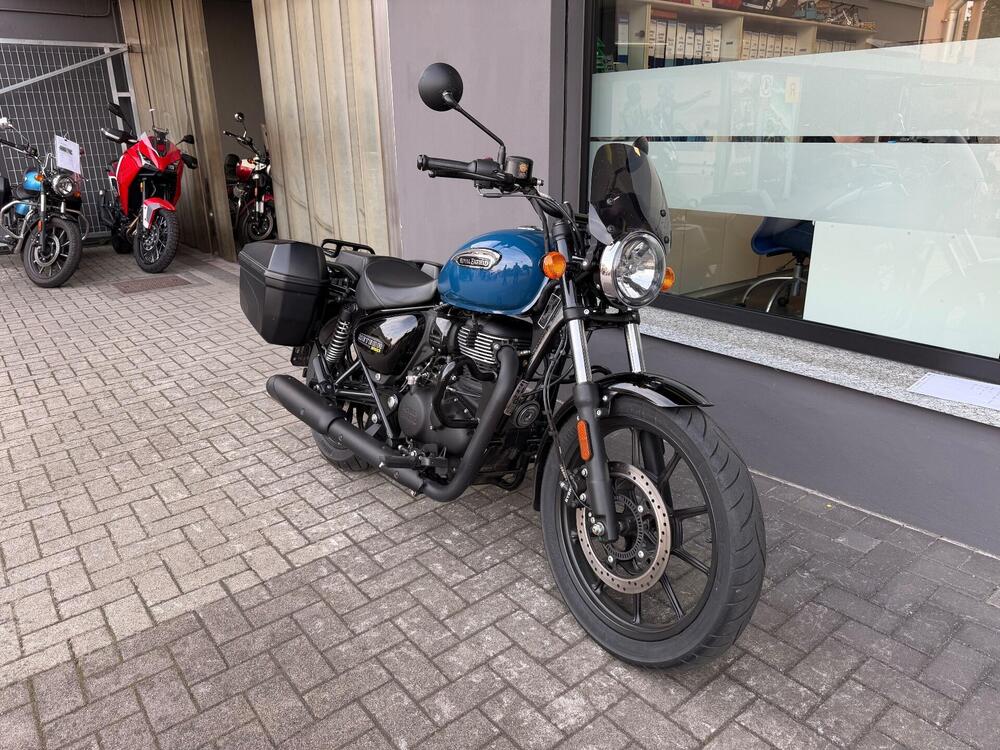 Royal Enfield Meteor 350 Fireball (2021 - 25) (2)