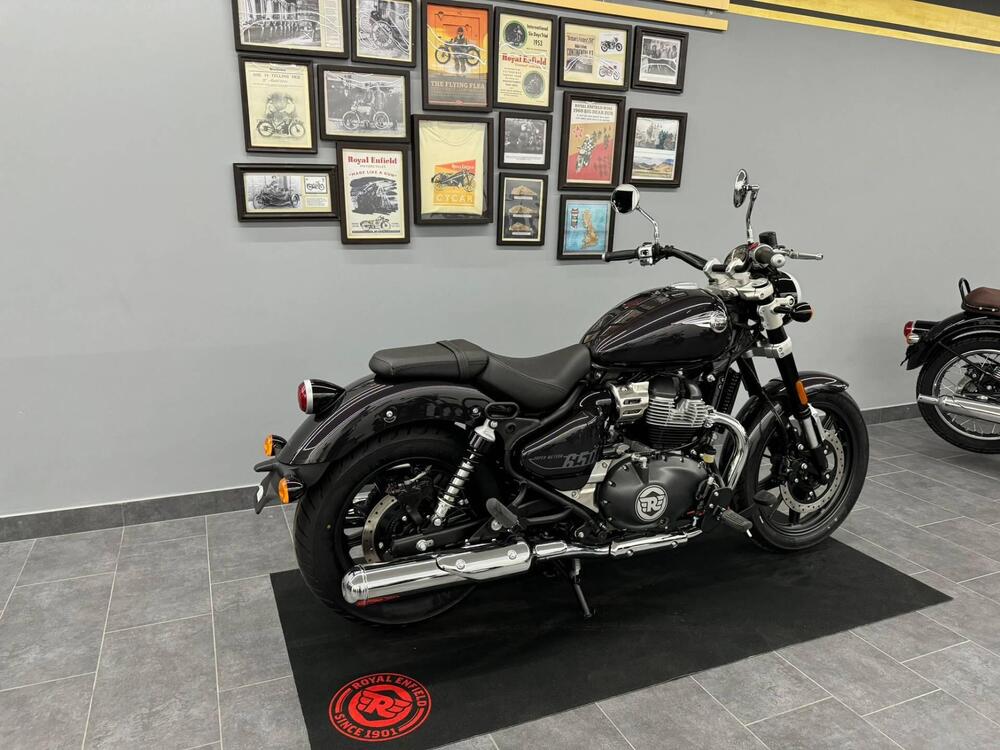 Royal Enfield Super Meteor 650 (2023 - 25) (2)