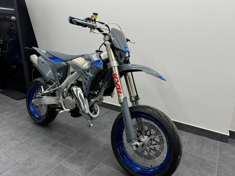 Tm Moto SMR 125 ES Fi 2T (2025) (3)