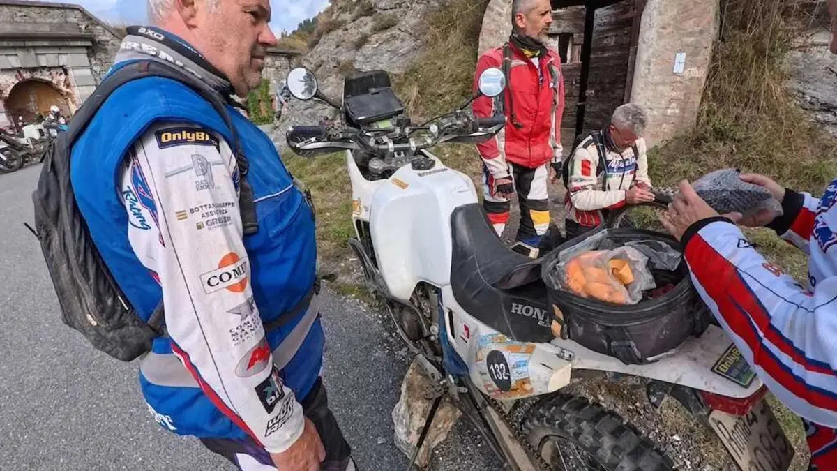 1ª HAT Legend. Le storiche moto degli anni ’80 sulle leggendarie strade di Piemonte e Liguria (22)