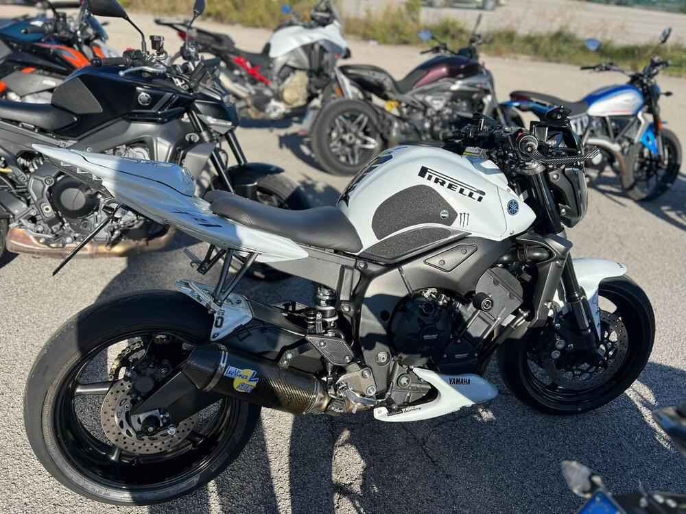 Yamaha FZ1 (2006 - 16) (3)