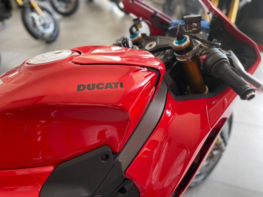 Ducati Panigale V4 S (2025) (5)