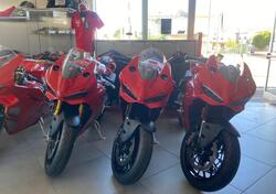 Ducati Panigale V2 S (2025) nuova