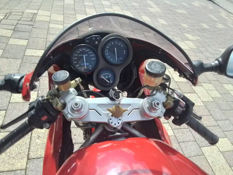 Ducati 900 SS (16)