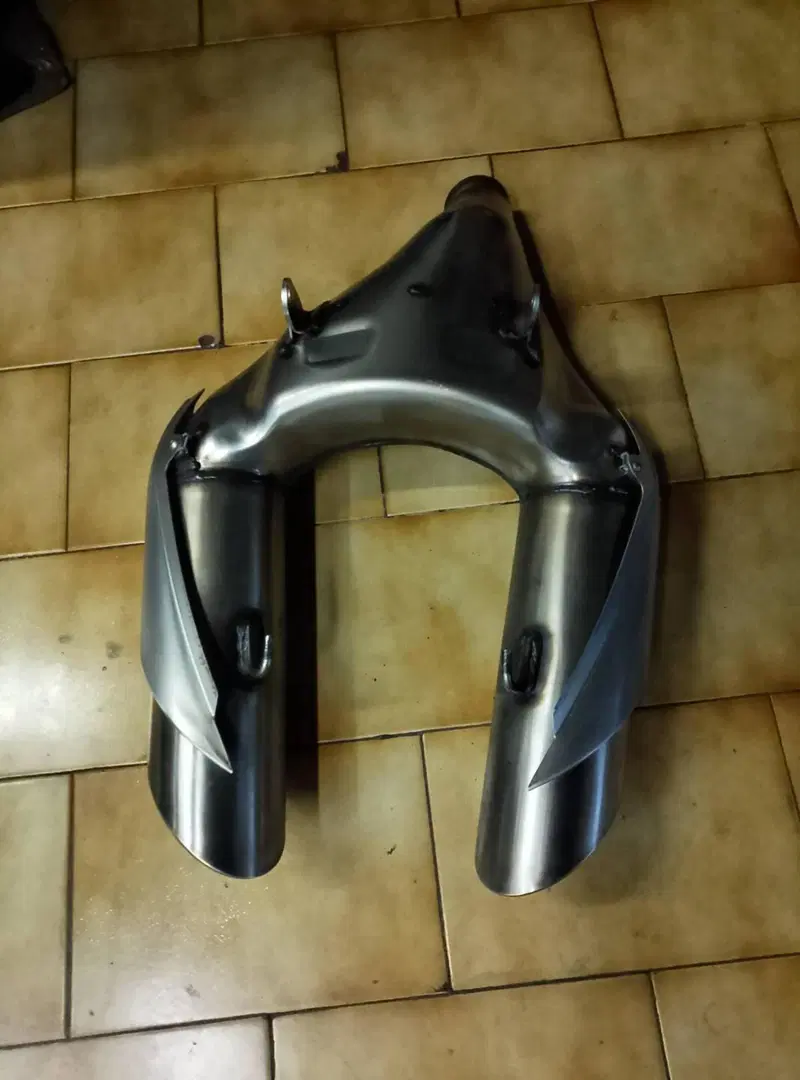 Scarico Super Duke 990 Originale Ktm (2)