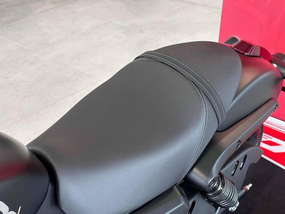 QJ Motor SRV 300 (2023 - 25) (4)