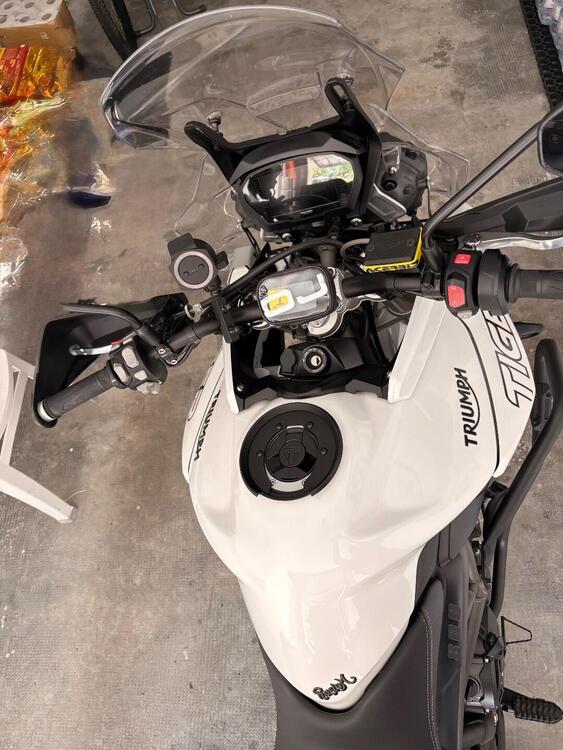 Triumph Tiger 800 XRt (2018 - 20) (2)