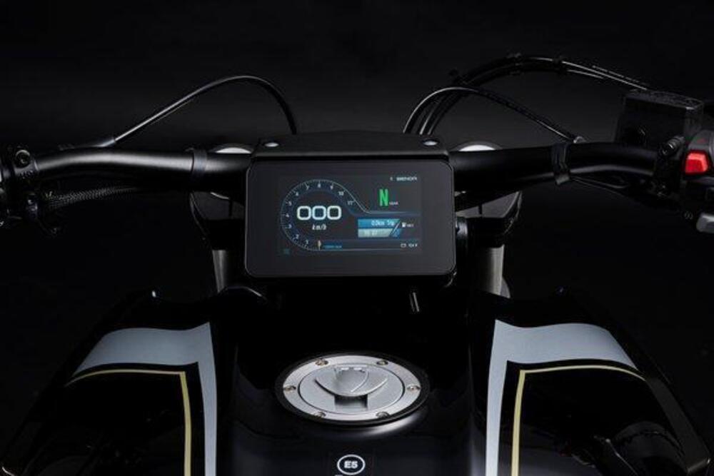 Benda Motorcycles LFC 700 (2024 - 25) (3)