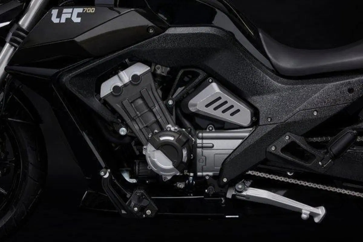 Benda Motorcycles LFC 700 (2024 - 26) (7)