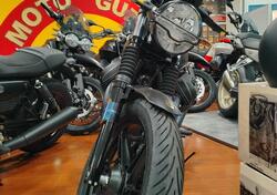 Moto Guzzi V7 Stone (2025) nuova