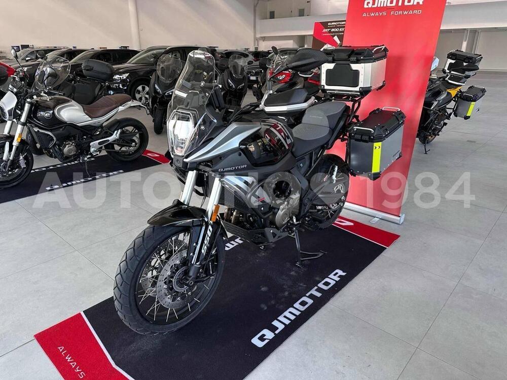 QJ Motor SRT 600 SX (2024 - 25)