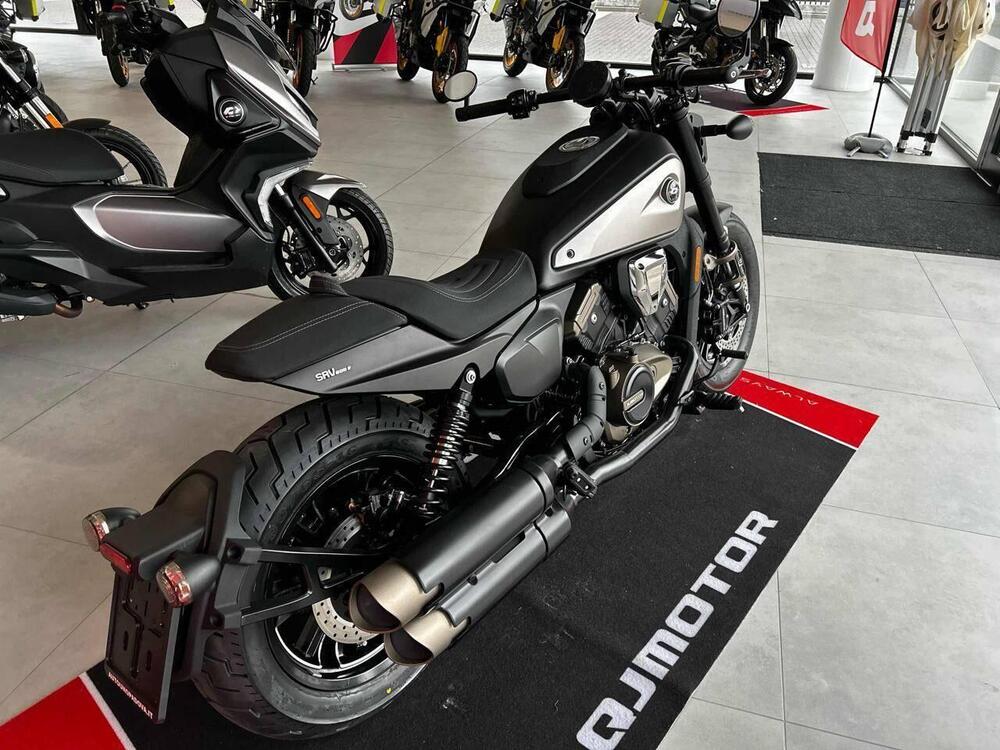 QJ Motor SRV 600 V (2024) (4)