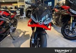 Aprilia Tuono V4 Factory (2025) usata