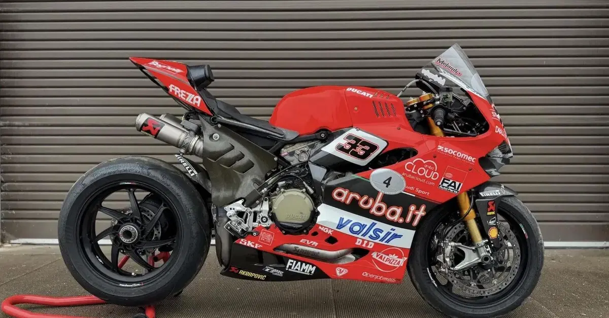 Presto all&rsquo;asta la Ducati Panigale V2 2018 di Marco Melandri