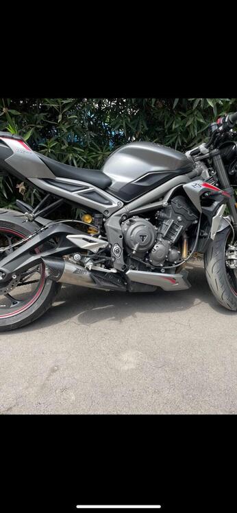Triumph Street Triple RS (2020 - 22) (2)