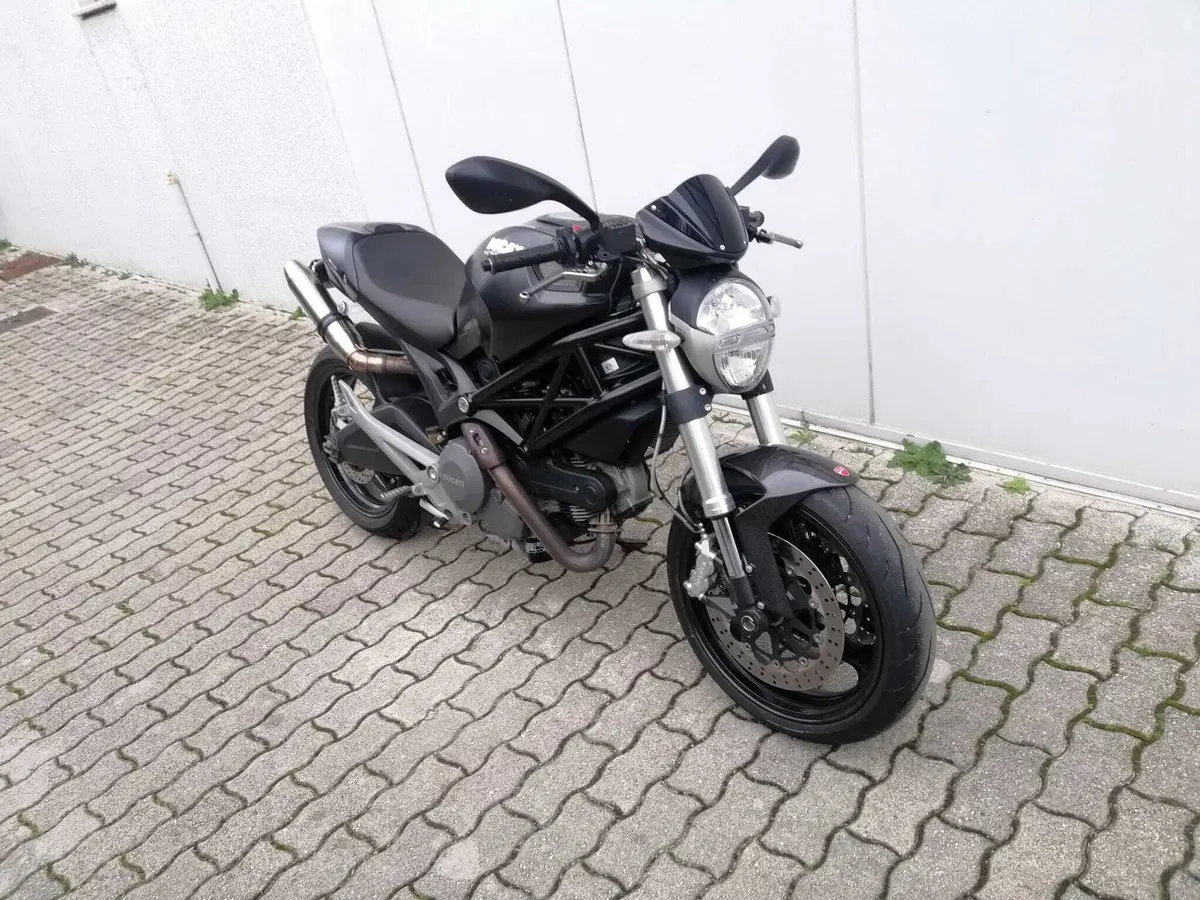 Ducati Monster 696 ABS (2009 - 14) (2)
