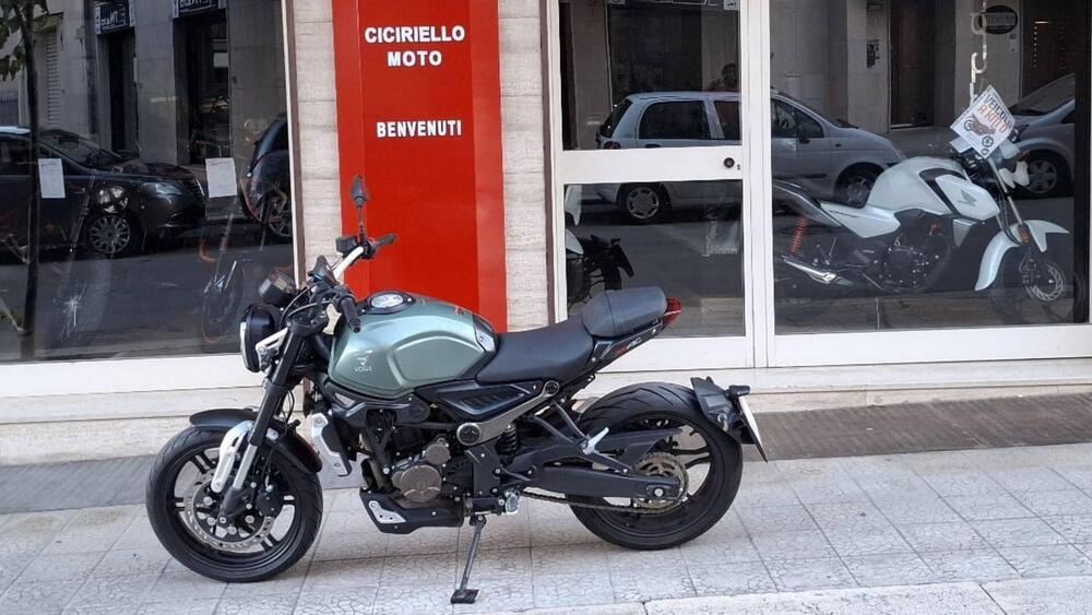 Voge Trofeo 300AC (2021 - 25) (2)