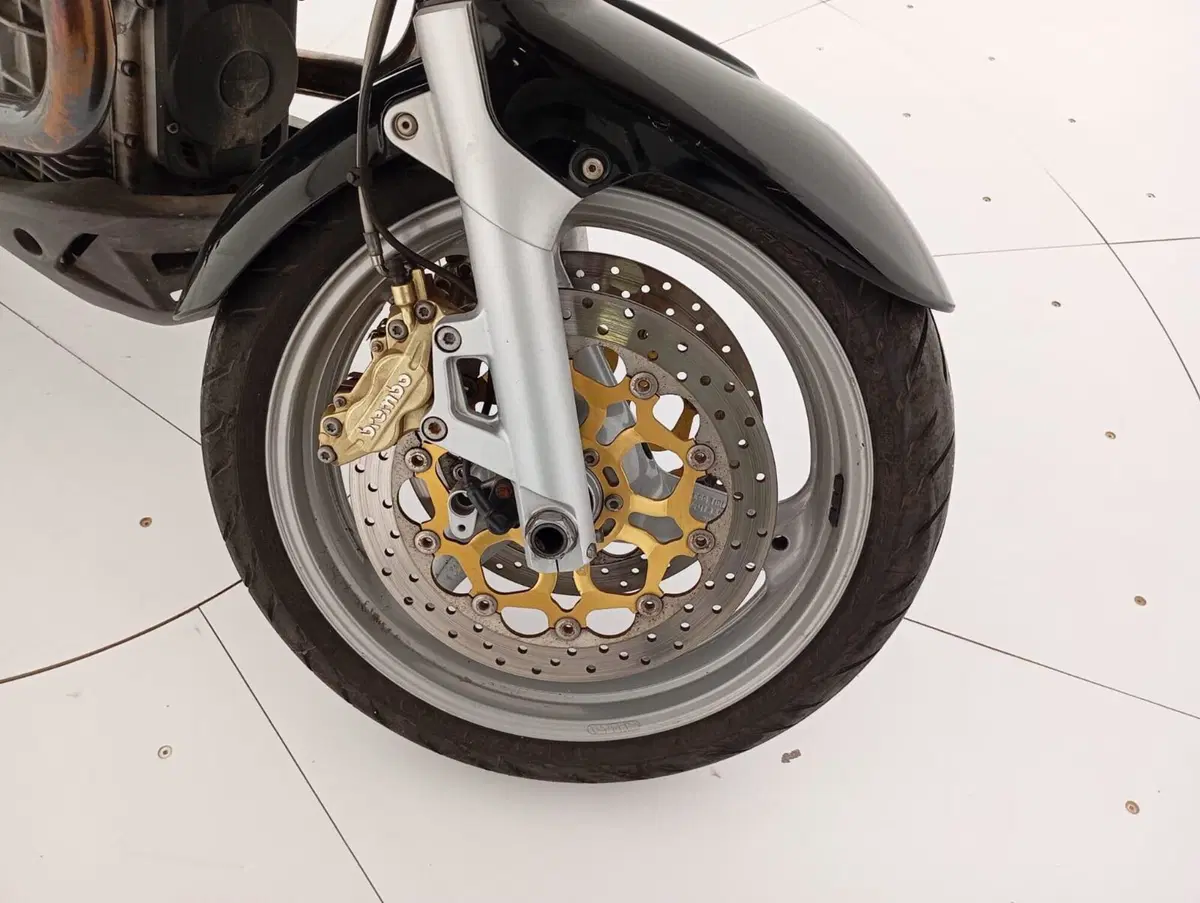 Moto Guzzi Breva 850 (2006 - 11) (9)