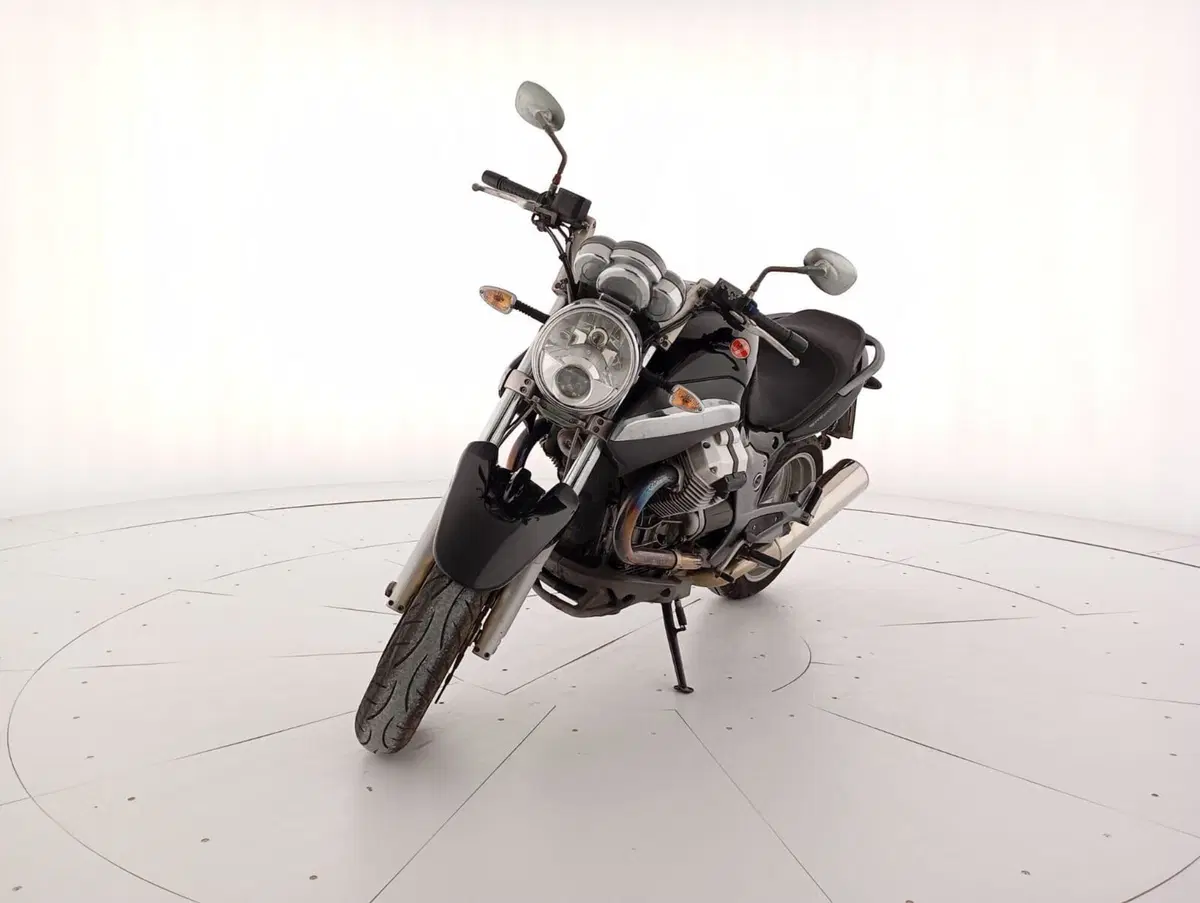 Moto Guzzi Breva 850 (2006 - 11)