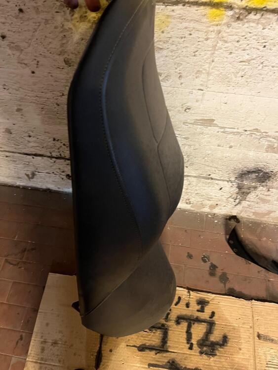 Parabrezza e sella originali per Honda Forsight (4)