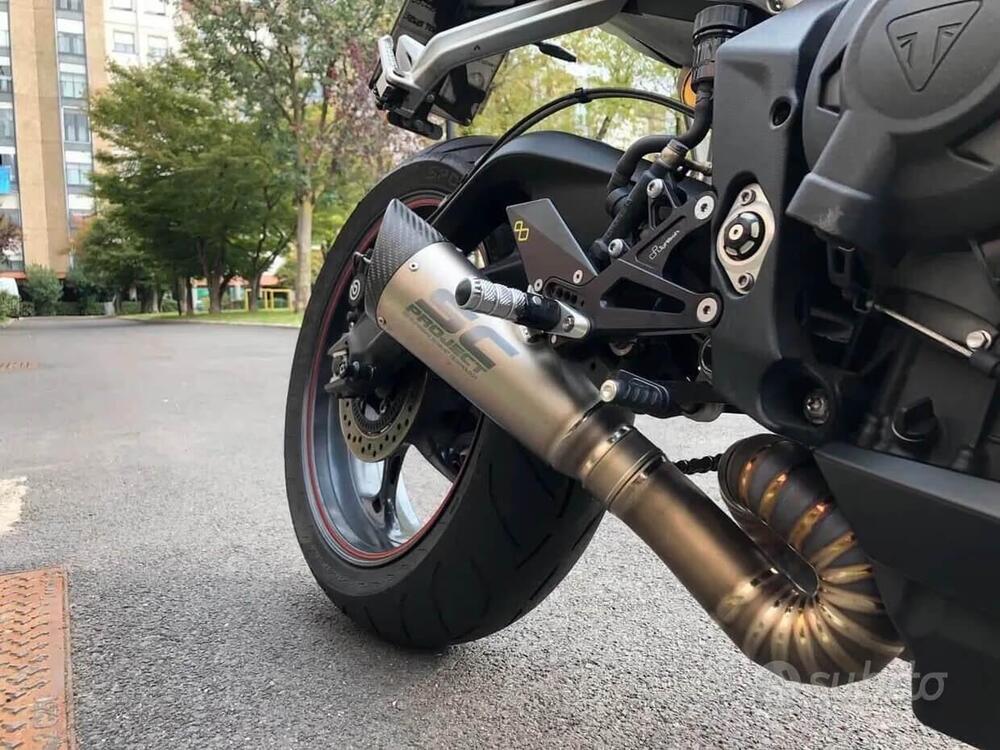 Triumph Street Triple RS (2017 - 19)