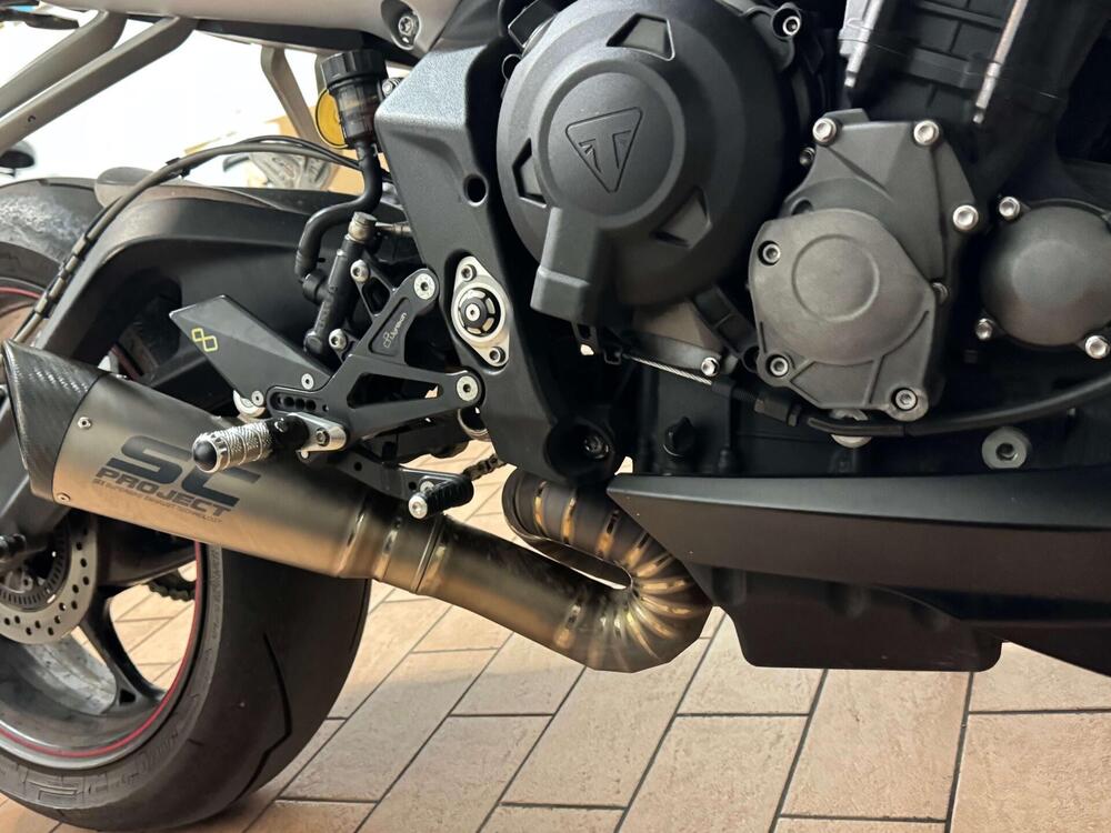 Triumph Street Triple RS (2017 - 19) (3)