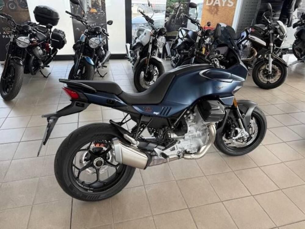 Moto Guzzi V100 Mandello S (2025) (4)