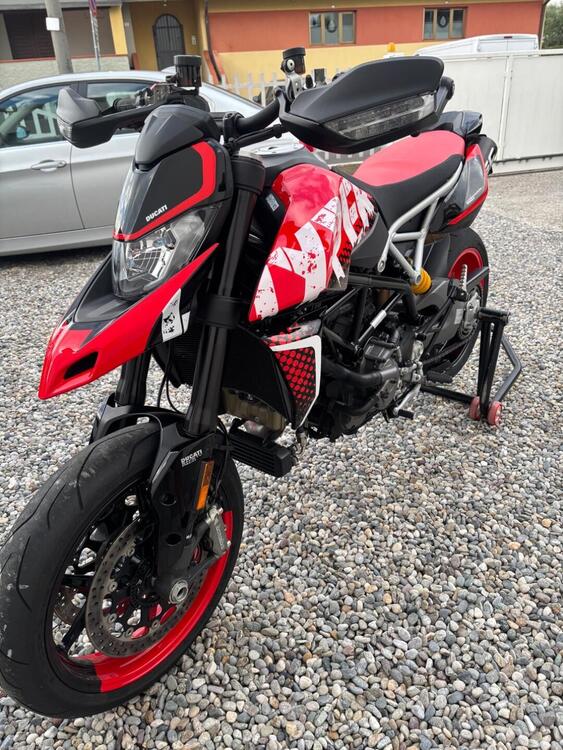 Ducati Hypermotard 950 RVE (2022 - 25) (4)