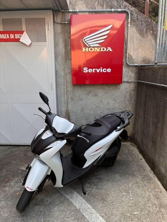 Honda SH 150i Sport (2024 - 25) (2)