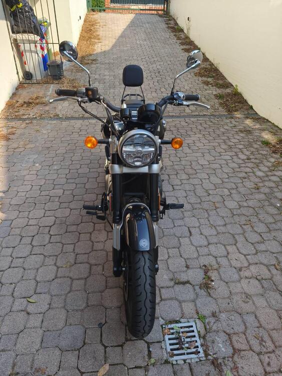 Royal Enfield Super Meteor 650 (2023 - 25) (5)