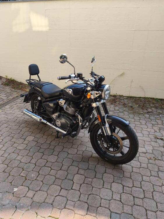 Royal Enfield Super Meteor 650 (2023 - 25)