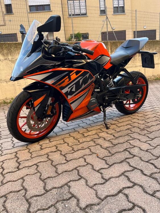 KTM RC 125 ABS (2017 - 20) (2)