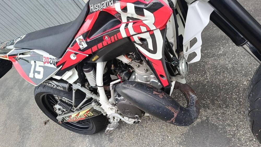 Husqvarna SM 125 (2010 - 12) (2)