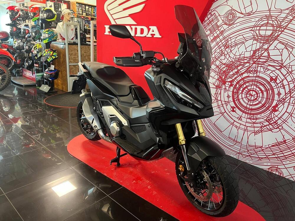 Honda X-ADV 750 DCT (2021 - 24) (3)