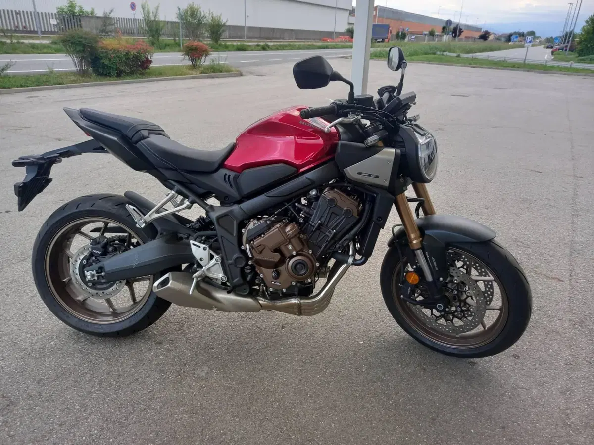 Honda CB 650 R E-Clutch (2024 - 26)