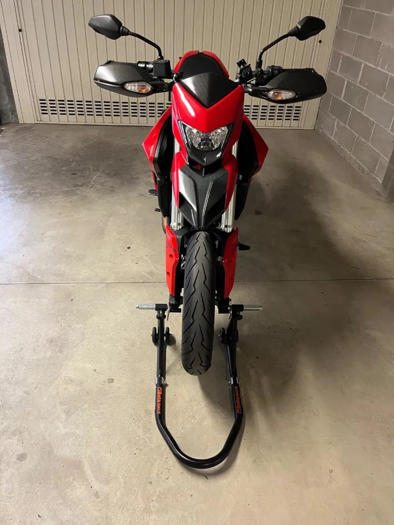 Ducati Hypermotard 821 (2013 - 15) (5)