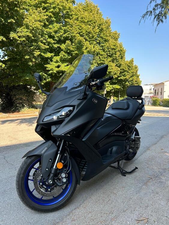 Yamaha T-Max 560 (2025)