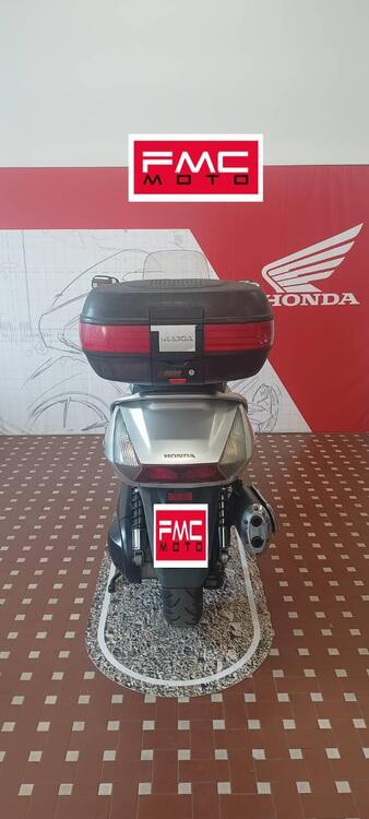 Honda Silver Wing 600 (2001 - 05) (5)