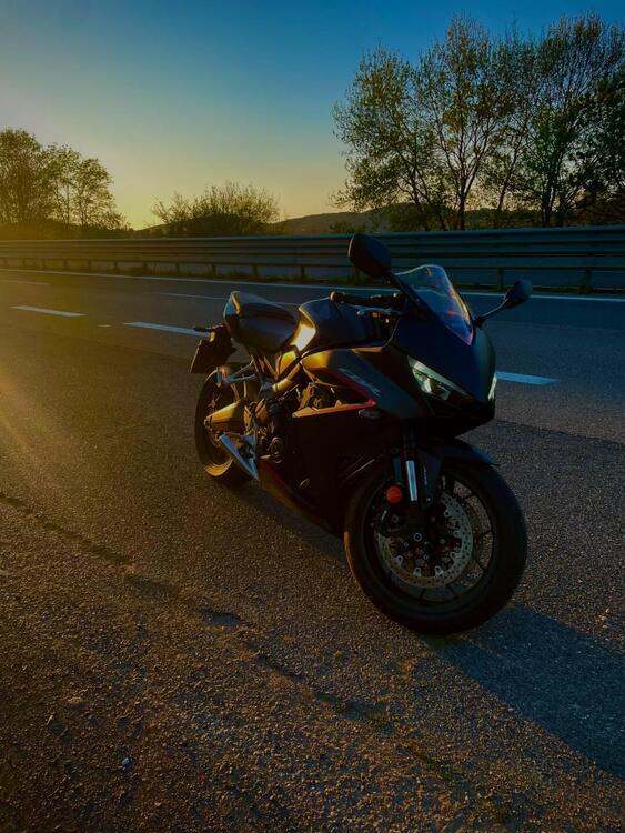 Honda CBR 650 R E-Clutch (2024 - 26)