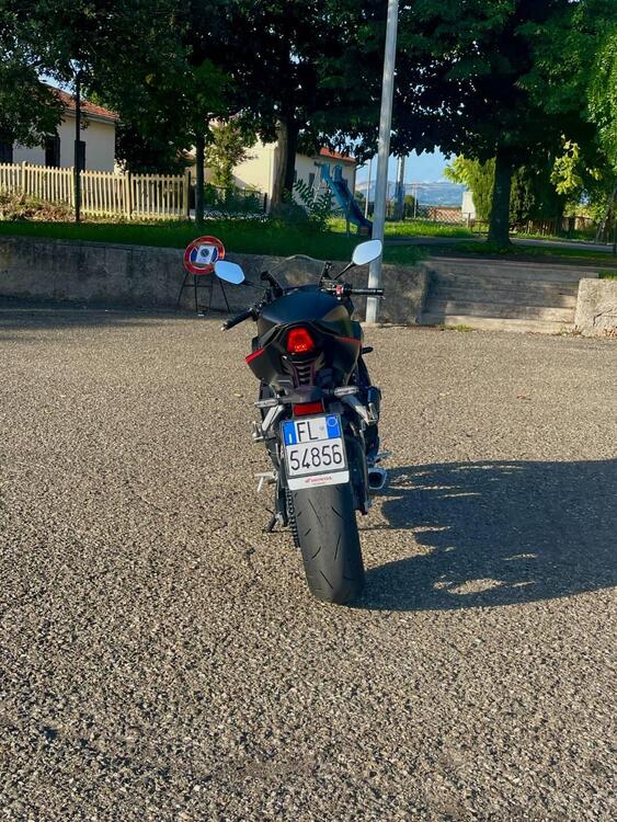 Honda CBR 650 R E-Clutch (2024 - 26) (4)