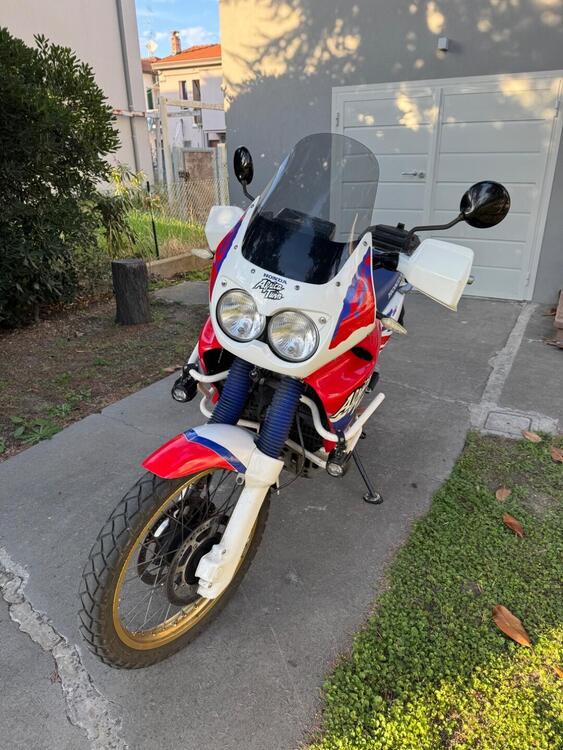 Honda Africa Twin RD07 (3)