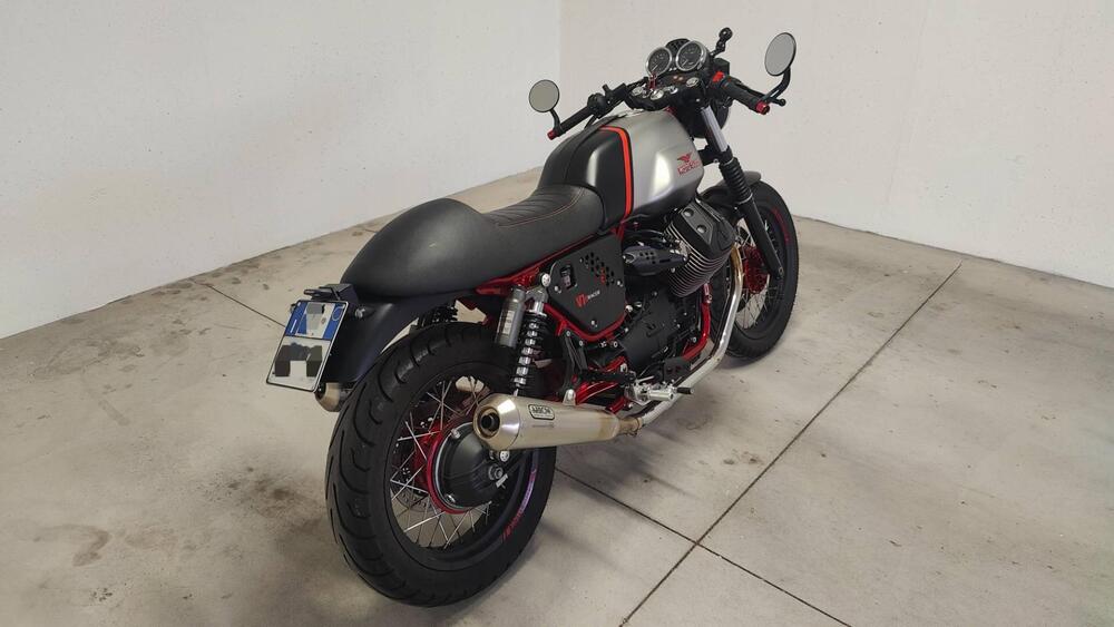 Moto Guzzi V7 II Racer (2015 - 17) (2)